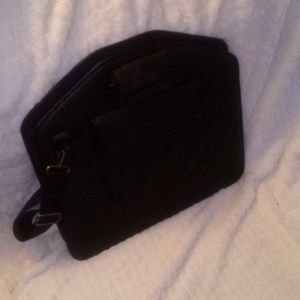 Laptop Carrying Case with side walls